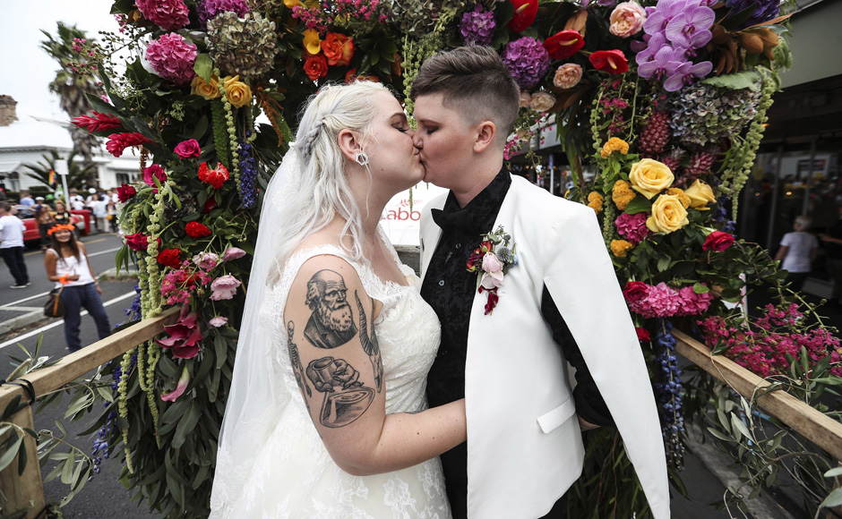Lesbian couple, Victoria Envy and Sinead O’Connell, get married in Auckland’s Pride Parade, 2018. 